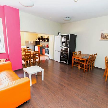Jopi Hostel Katowice Centrum Eksteriør billede
